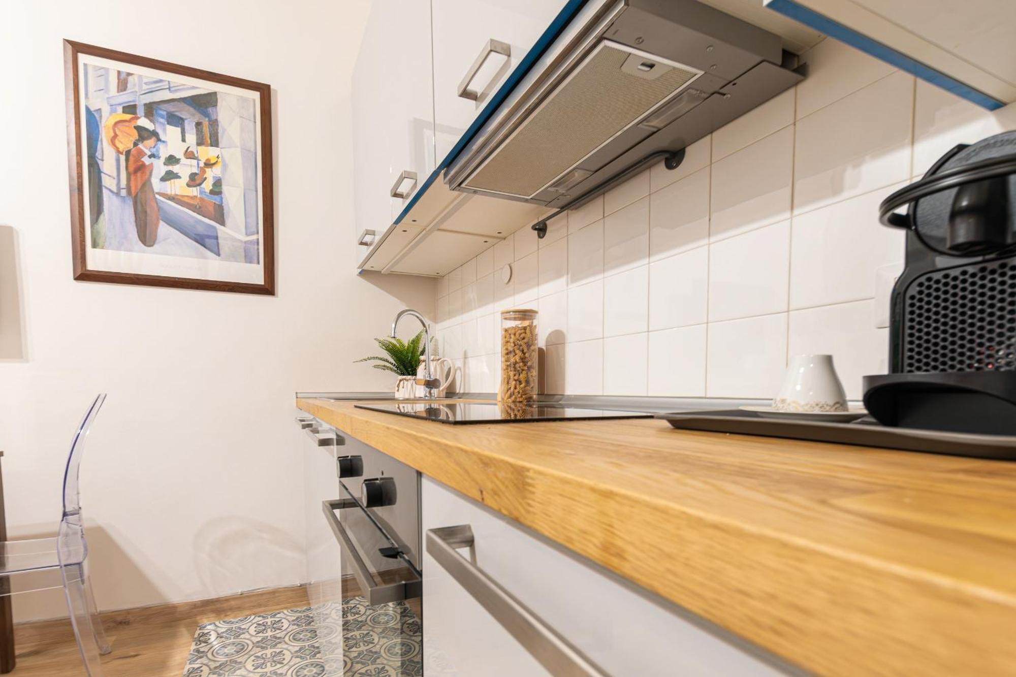 Design - Tricolore, Macedonio Melloni Appartement